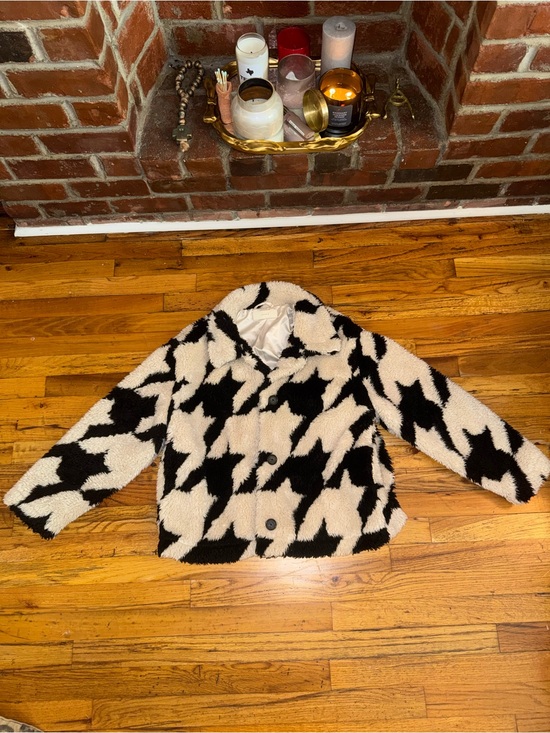 Blank NYC Jackets & Blazers - Women’s Black & Cream Faux Shearling Jacket - “Love Birds Houndstooth Coat”